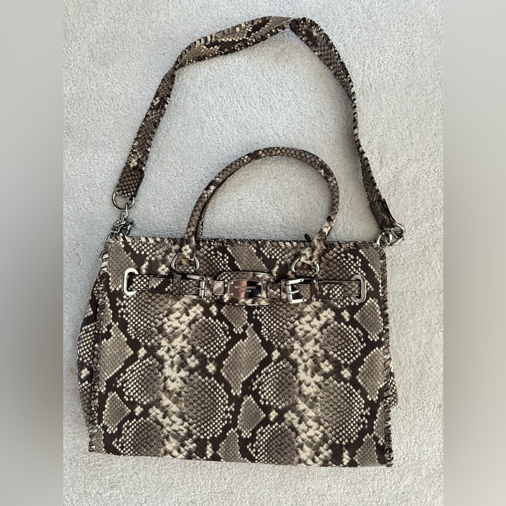 Super cute Michael Kors snake like pattern tote purse.